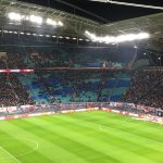 Der Gästeblock im Zentralstadion füllt sich kurz vor Anpfiff, Foto: MC Lücke