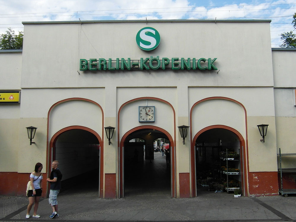 Der S-Bahnhof Köpenick steht stellvertretend für den nichtvorhandenen Ausbau der Verkehrs-Infrastruktur in Köpenick, Foto: IngolfBLN, CC-BY-SA 2.0