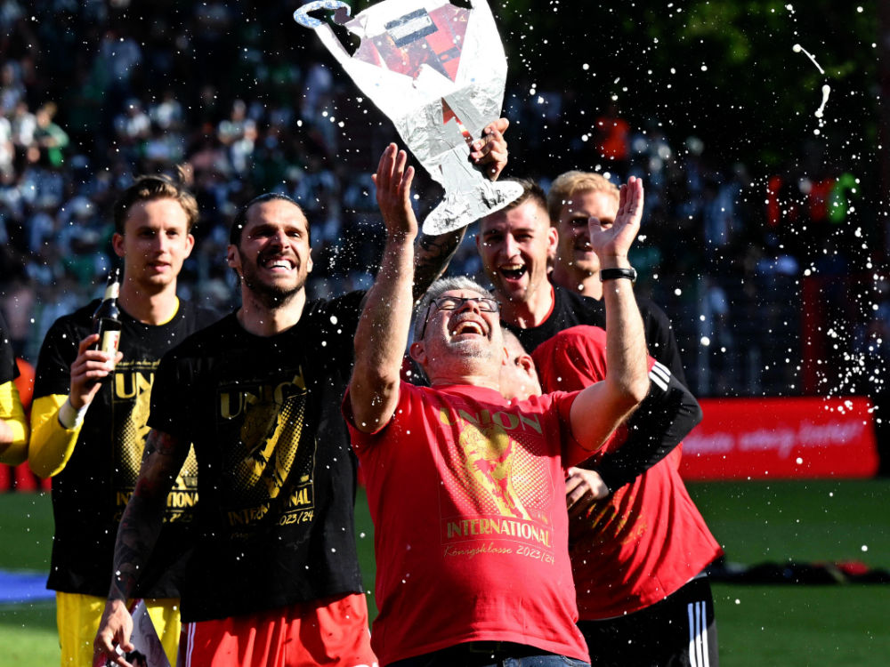 Urs Fischer und die Mannschaft feiern 2023 den erstmaligen Einzug in die Champions League, Foto: Matze Koch