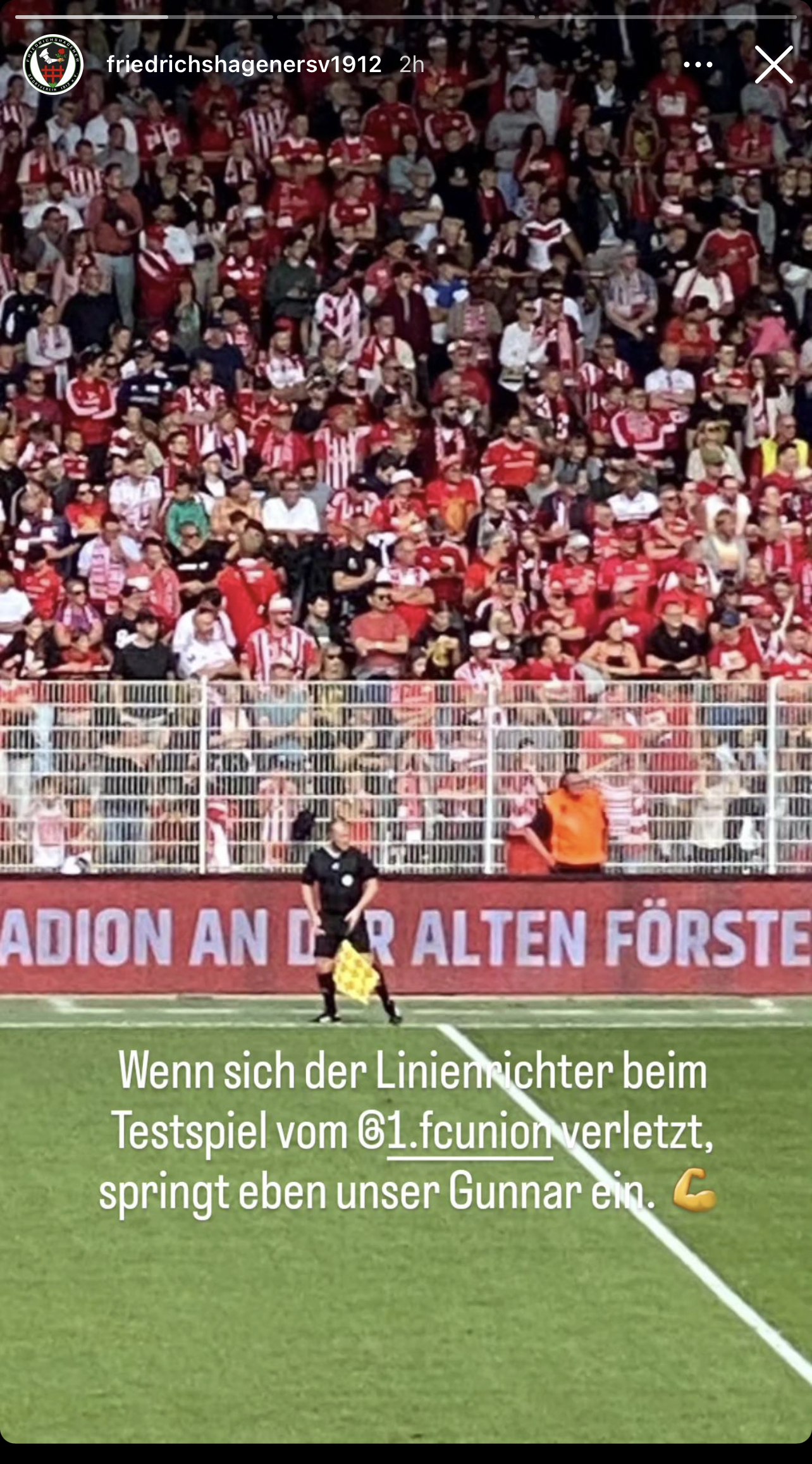 Gunnar Mielenz leistete einen ungeplanten Einsatz an der Außenlinie, Bild: Friedrichshagener SV auf Instagram 